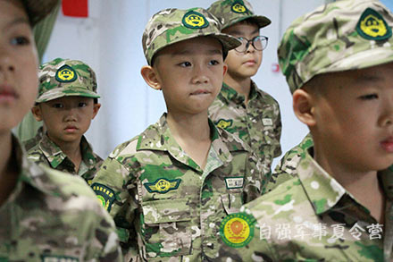 軍事訓練