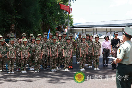 軍事訓練